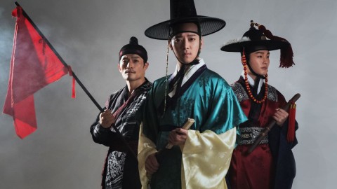 조선을 흔들어 놓으셨다! 뮤지컬 <조선삼총사>